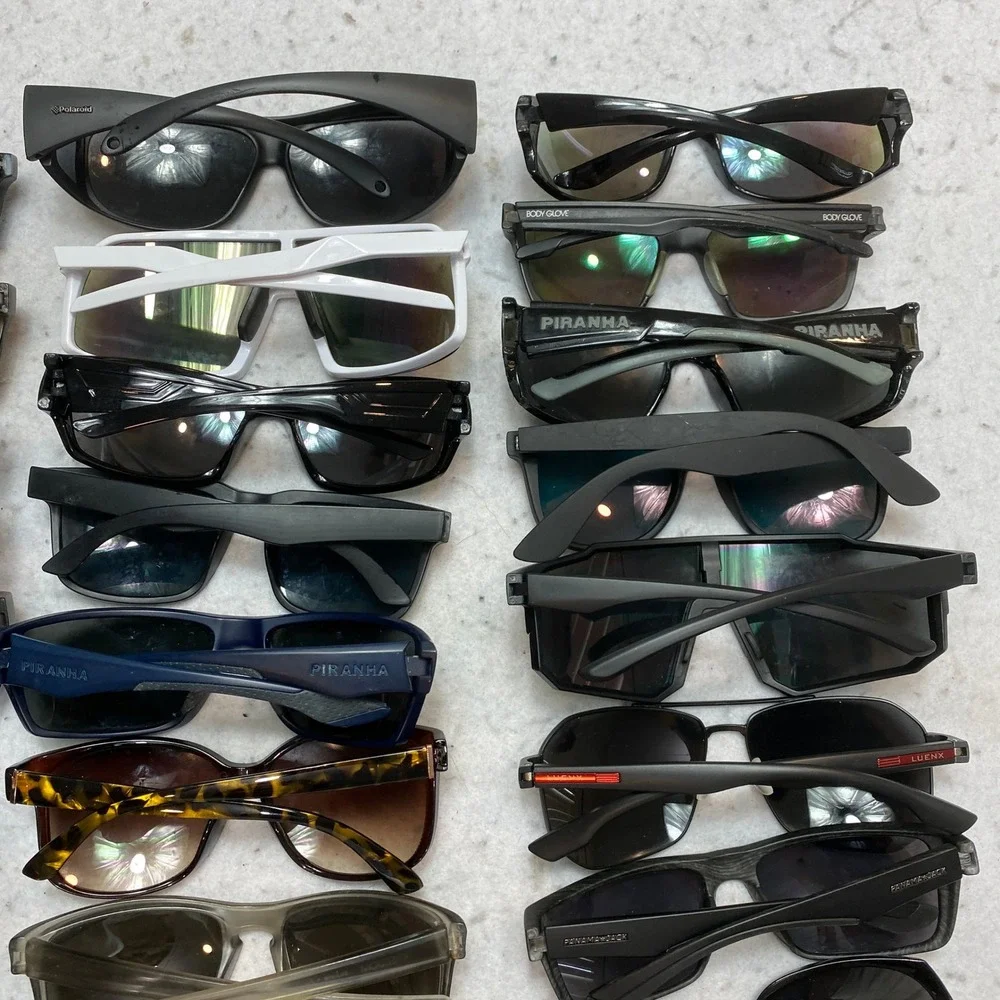 Lof Of 30 Mixed Brand Sunglasses Mens Womens OS Multi Color Sport Fashion Bundle